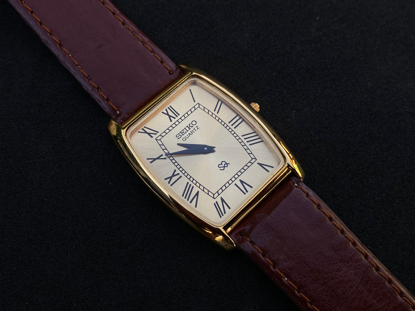 Seiko Rectangle "Tank" Homage - Gold