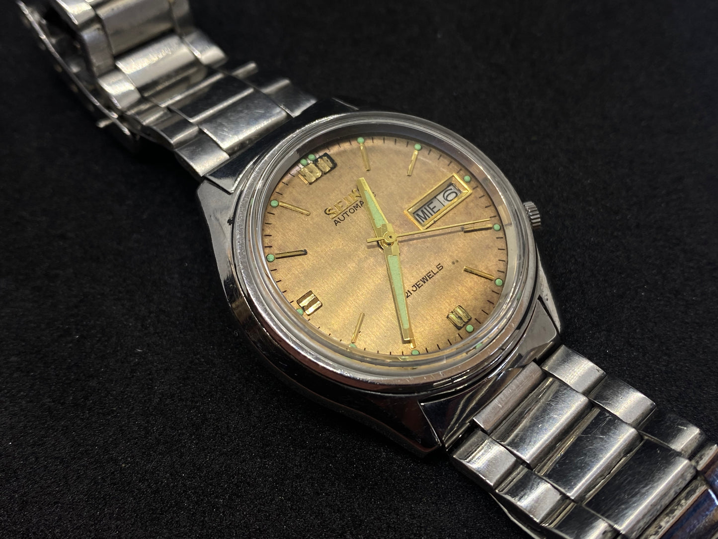 Seiko Mechanical Automatic - Gold Dial