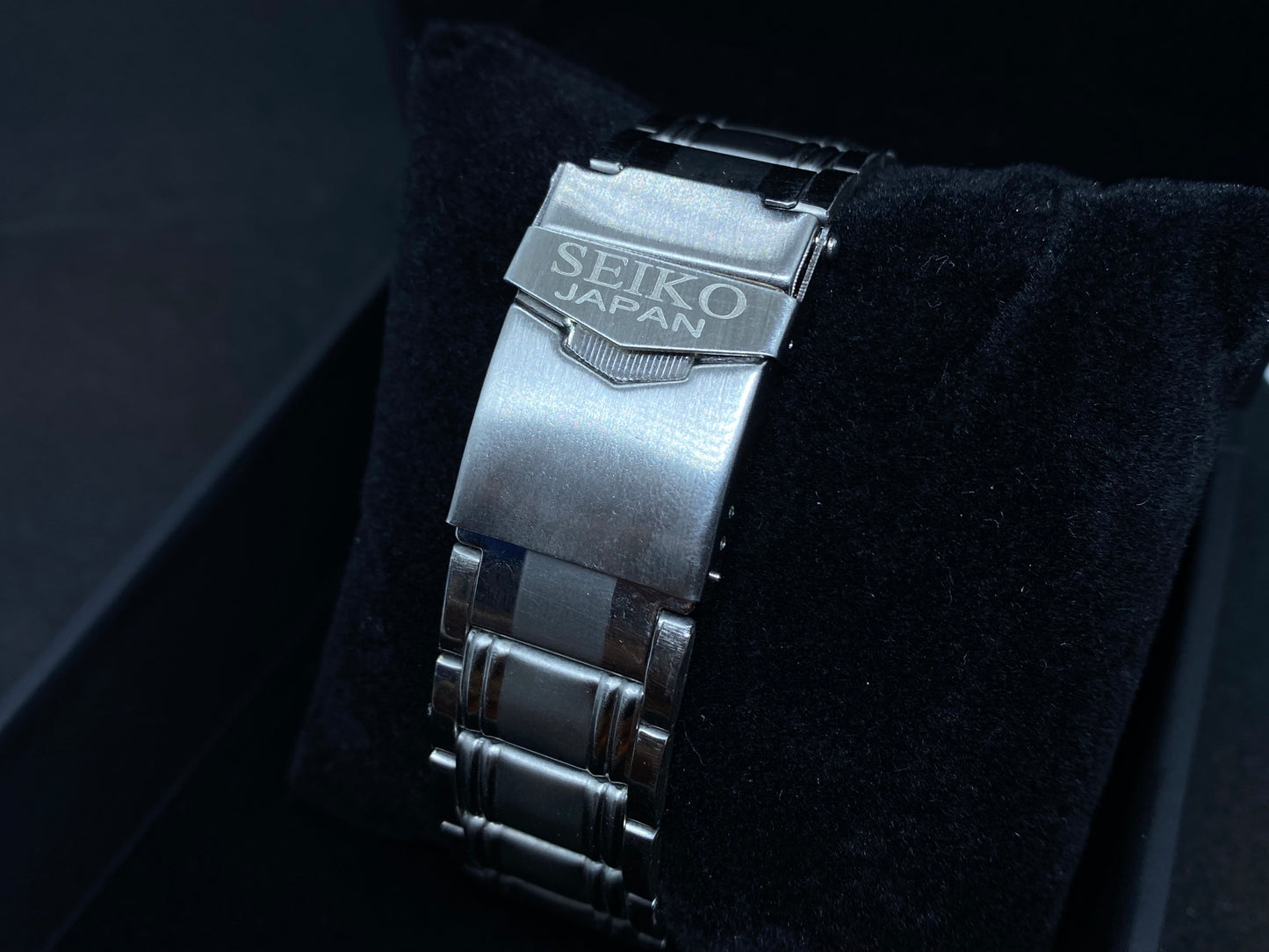 Seiko Mechanical Automatic - White Dial bracelet