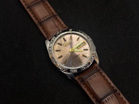 Seiko Mechanical Automatic - Patina dial Numeral Bezel