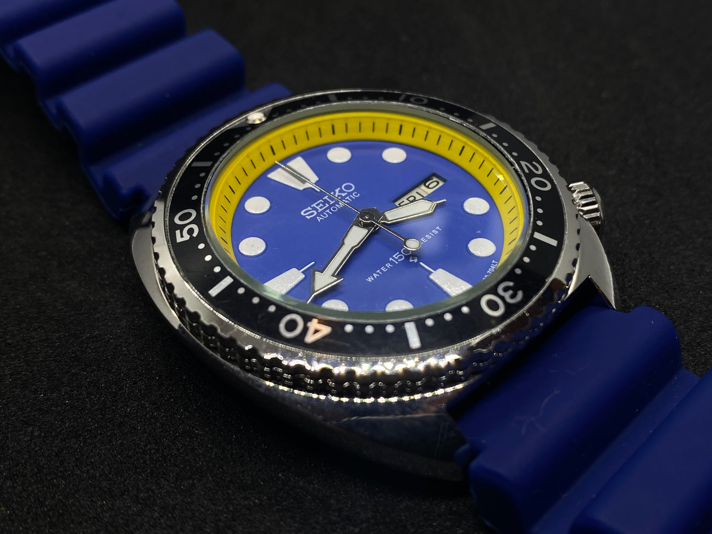 Blue Dial Diver Seiko - Mechanical Automatic