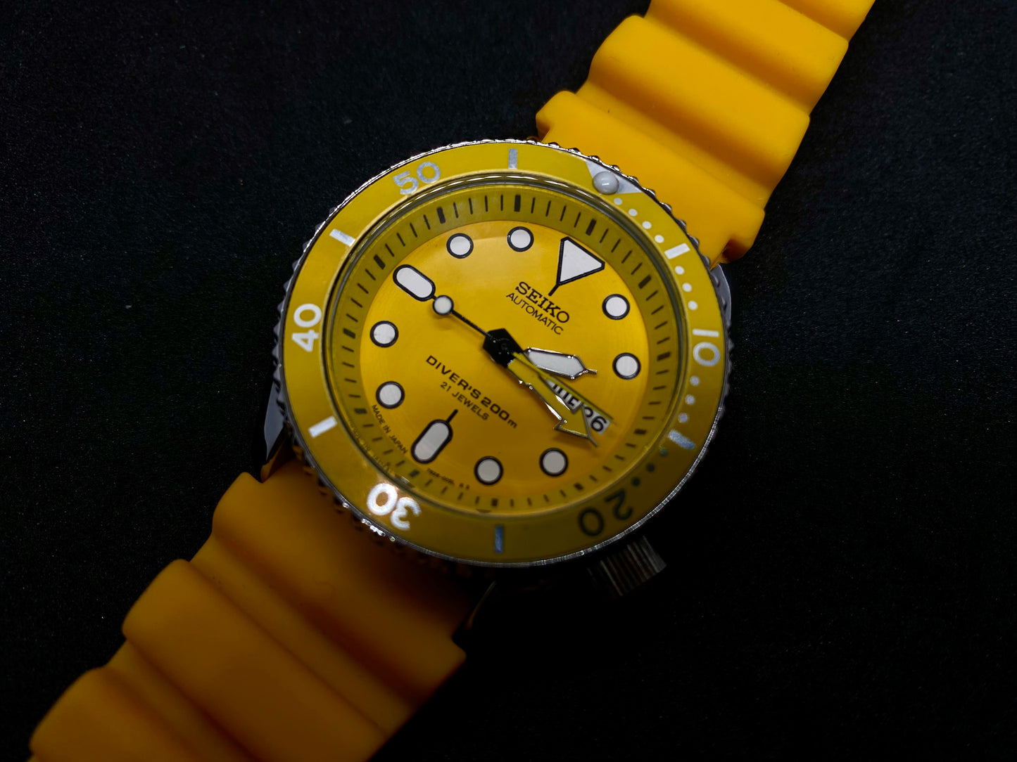 Yellow Diver Seiko - Automatic